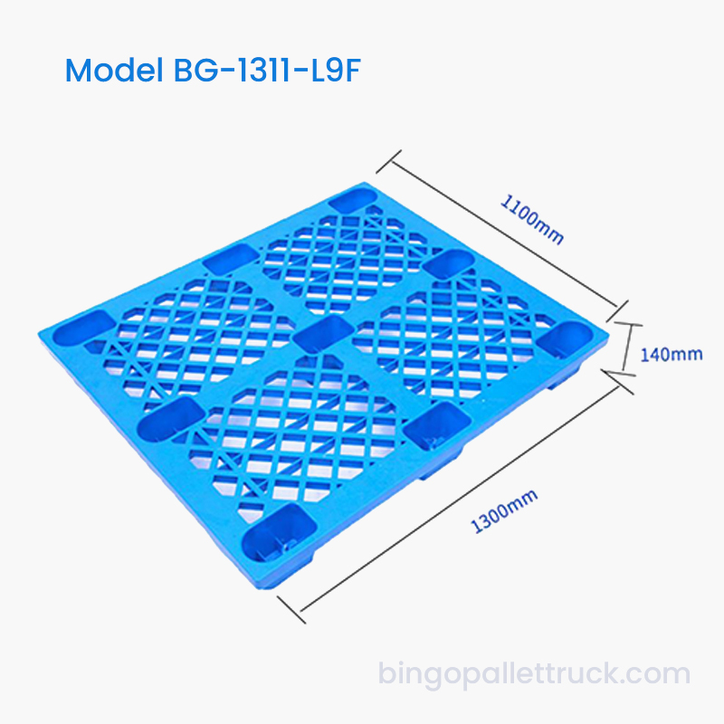 Palet durabil de 1300×1100 mm, pentru utilizare ușoară, cu intrare în 4 căi